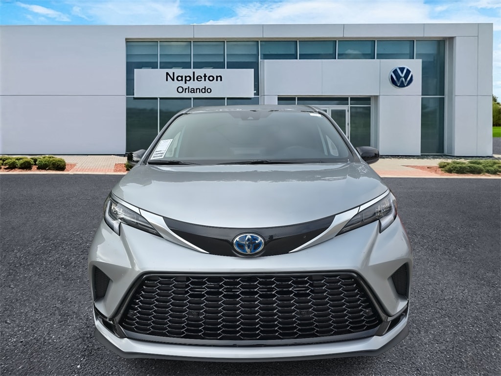 Used 2024 Toyota Sienna XSE with VIN 5TDDRKEC7RS217996 for sale in Orlando, FL