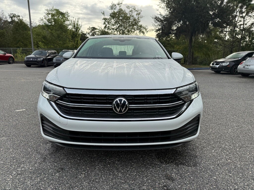 2022 Volkswagen Jetta 1.5T S photo 2