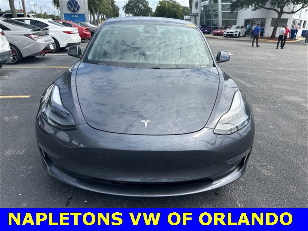 2021 Tesla Model 3 Standard Range Plus photo 2