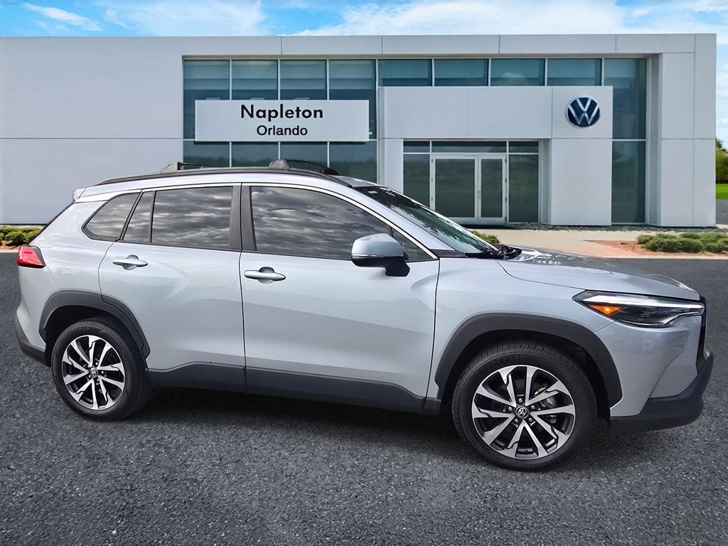 Used 2022 Toyota Corolla Cross XLE SUV