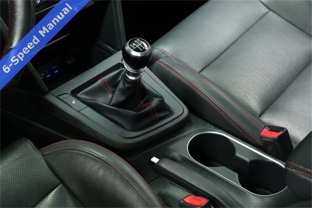 2017 Hyundai Elantra Sport photo 2