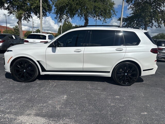 2023 Bmw X7 M60i photo 3