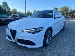 2022 Alfa Romeo Giulia Ti Sedan