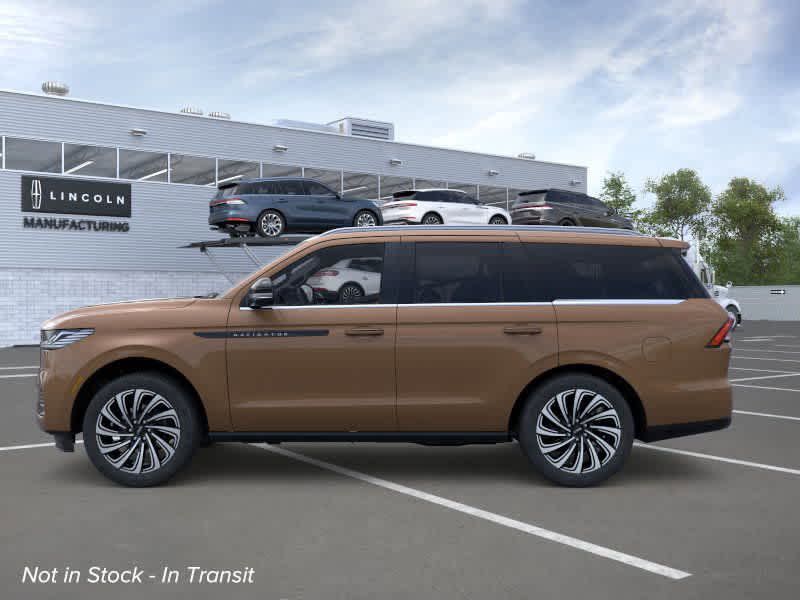 2025 Lincoln Navigator Black Label photo 3