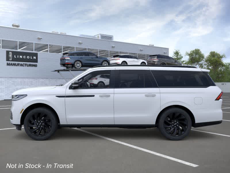 2025 Lincoln Navigator L Reserve photo 3