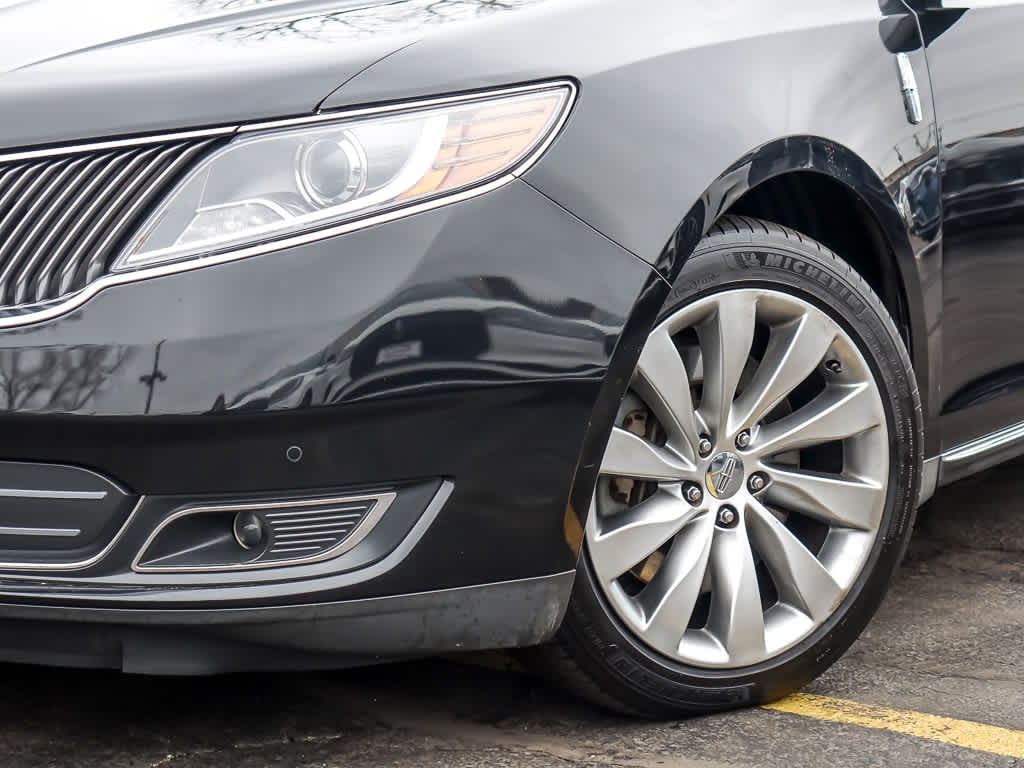 Used 2015 Lincoln MKS Sdn 3.7L FWD