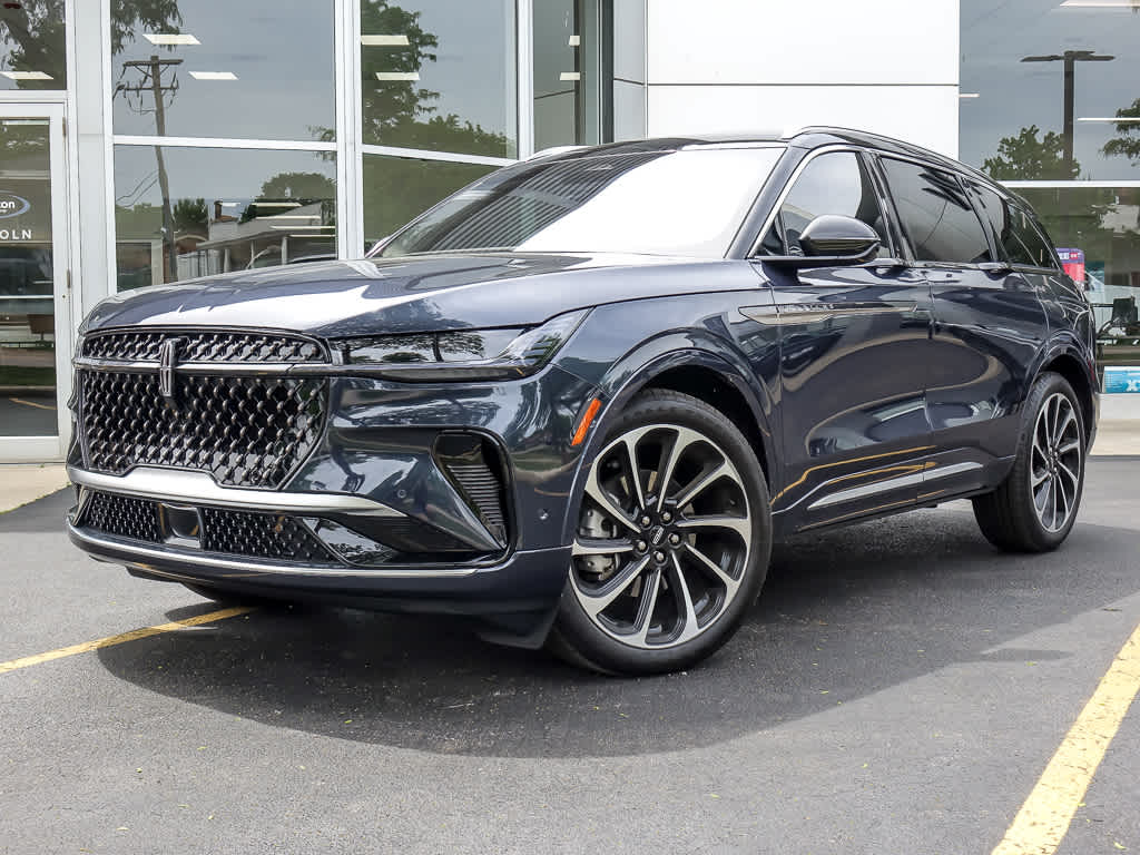 2024 Lincoln Nautilus Black Label AWD's photo