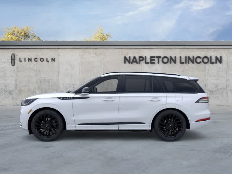 2025 Lincoln Aviator Reserve photo 3