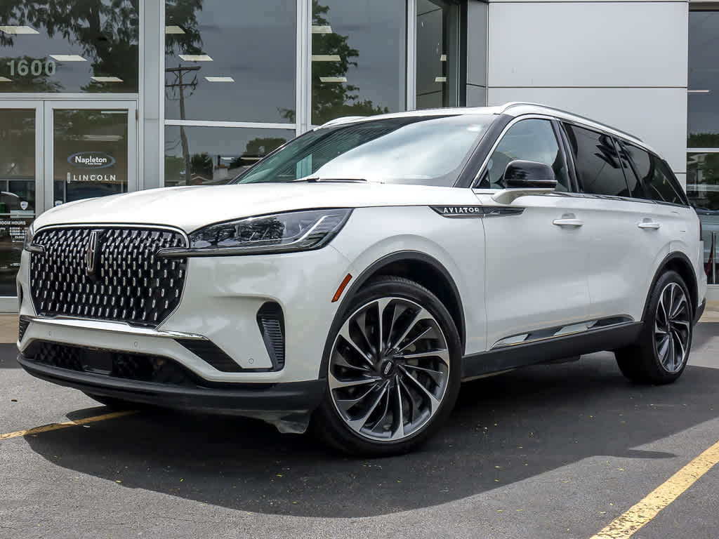 2025 Lincoln Aviator Reserve AWD's photo