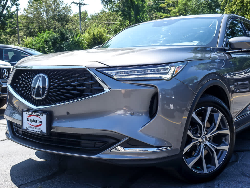 2023 Acura MDX Technology SH-AWD photo 2