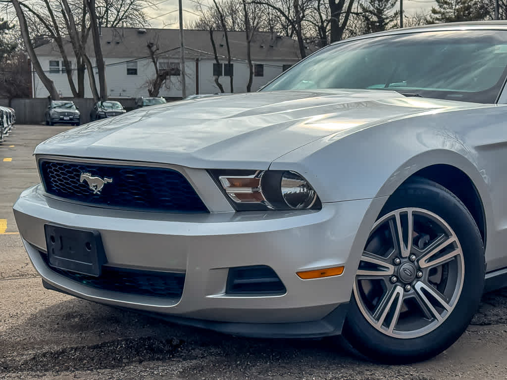 Used 2012 Ford Mustang V6 Premium with VIN 1ZVBP8EM9C5201835 for sale in Glenview, IL