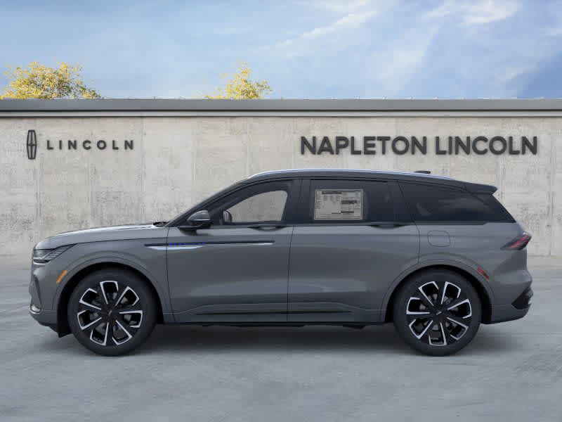 2025 Lincoln Nautilus Reserve photo 3