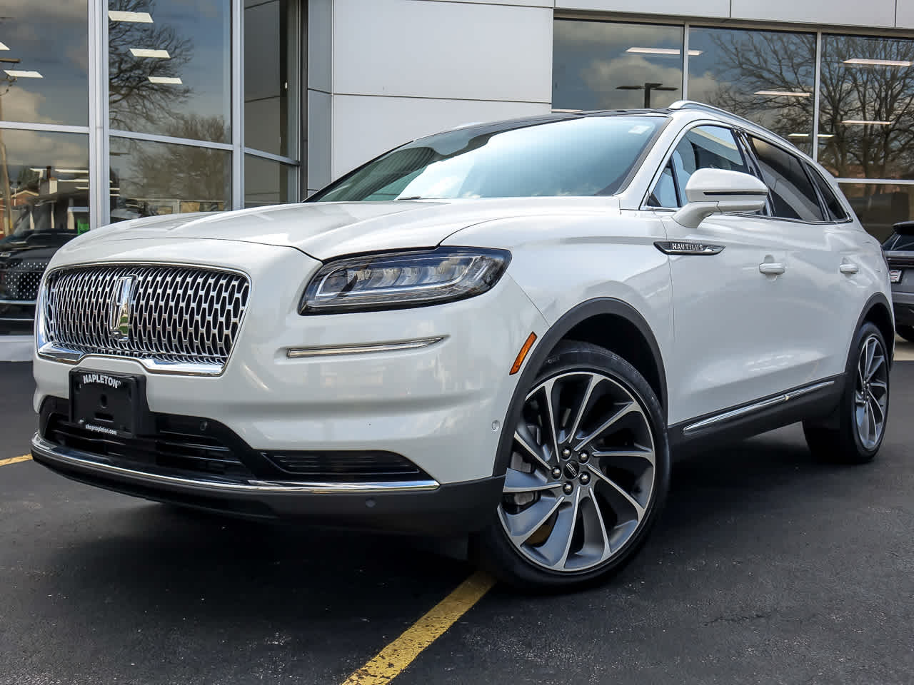 2022 Lincoln Nautilus Reserve AWD's photo