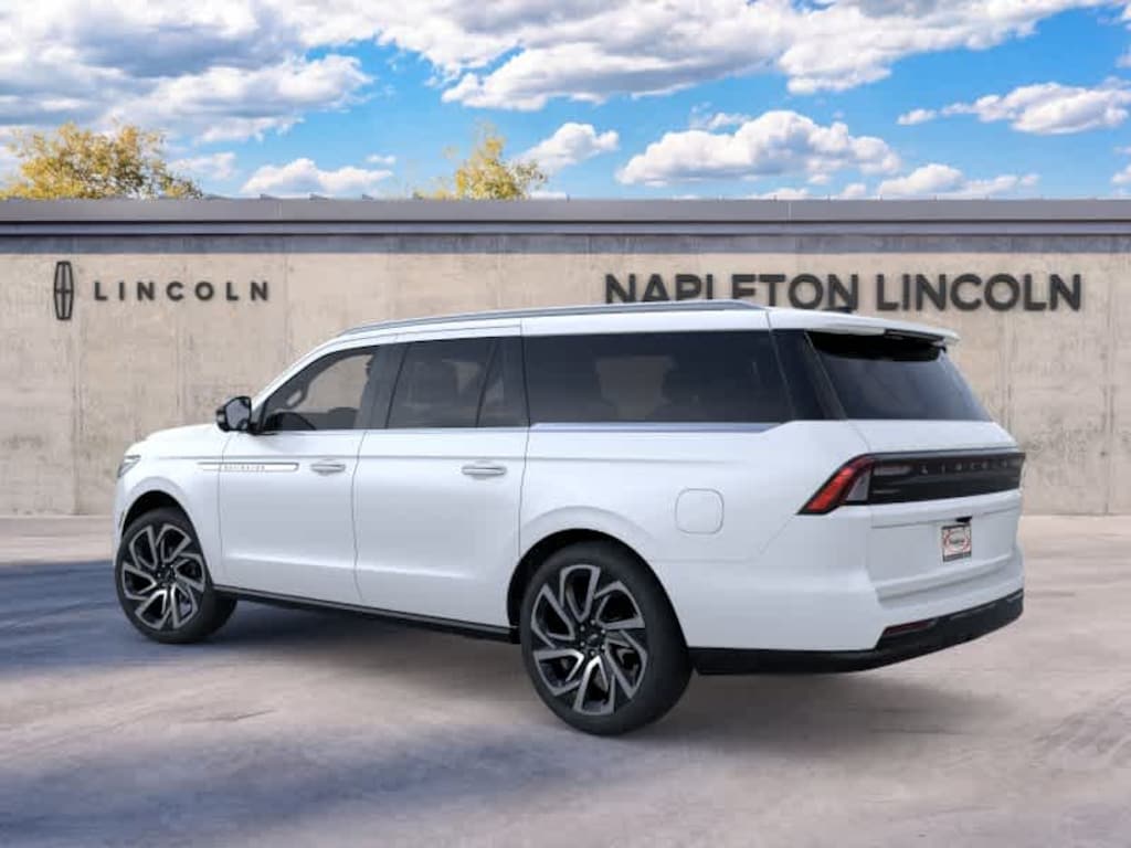 New 2026 Lincoln Navigator L Reserve 4x4
