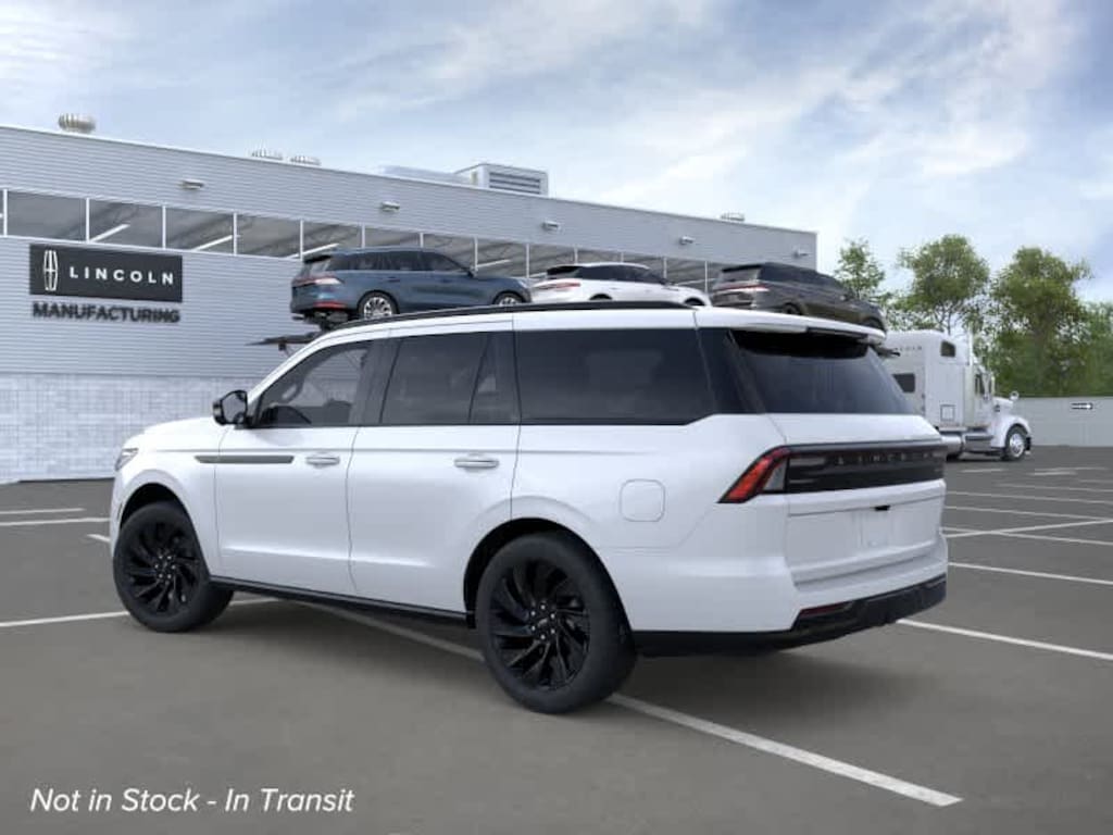 New 2026 Lincoln Navigator Reserve 4x4