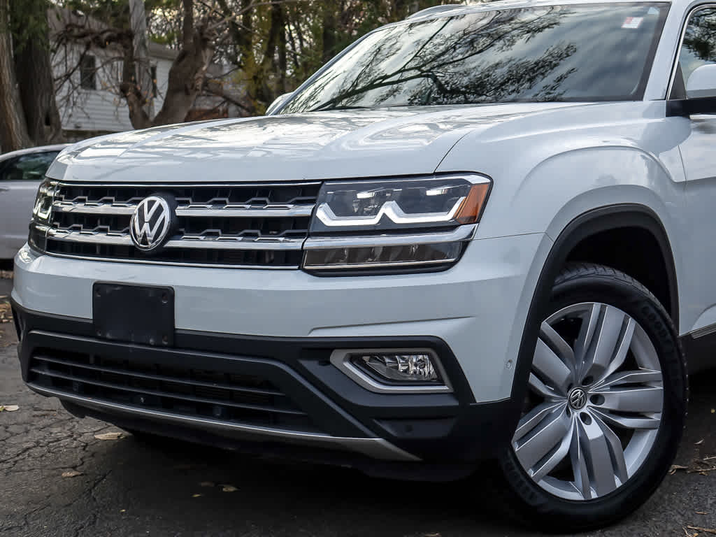 2019 Volkswagen Atlas V6 SEL Premium photo 2