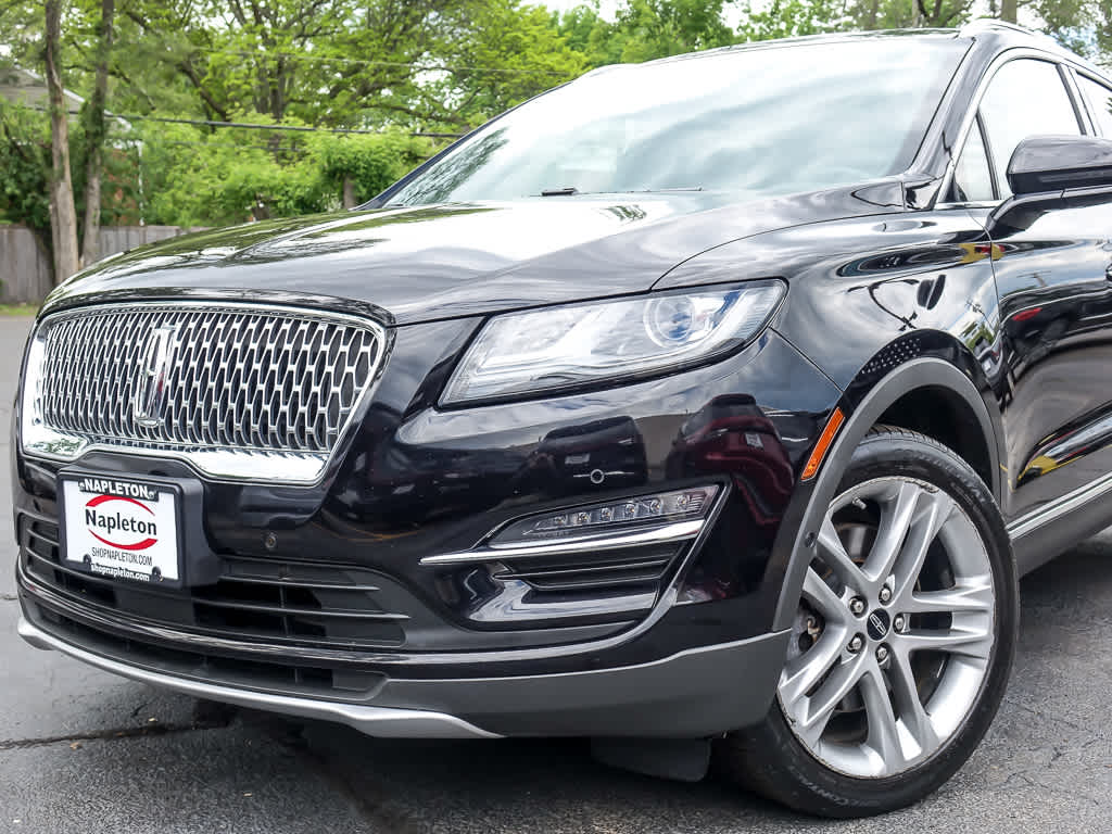 Used 2019 Lincoln MKC Reserve with VIN 5LMCJ3D94KUL43211 for sale in Glenview, IL