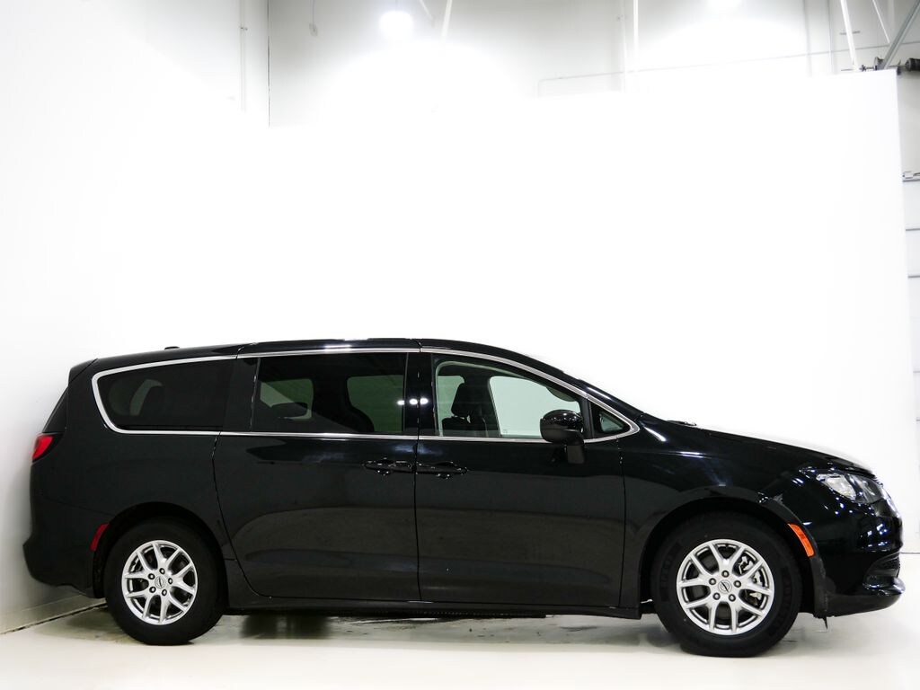 Used 2023 Chrysler Voyager LX Minivan/Van