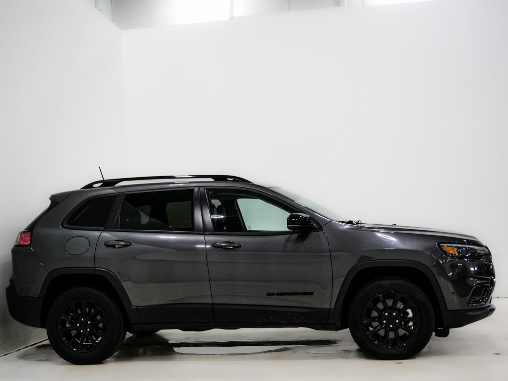 2023 Jeep Cherokee Altitude photo 4