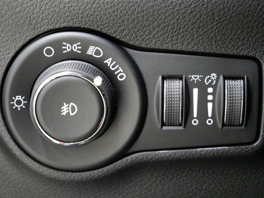 2026 Jeep Compass Altitude - Photo 15