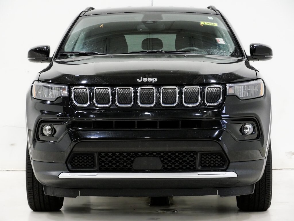 2022 Jeep Compass Limited photo 2
