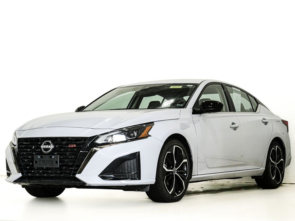 Used 2024 Nissan Altima 2.5 SR Sedan