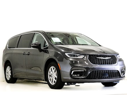 2023 Chrysler Pacifica Touring L Minivan/Van