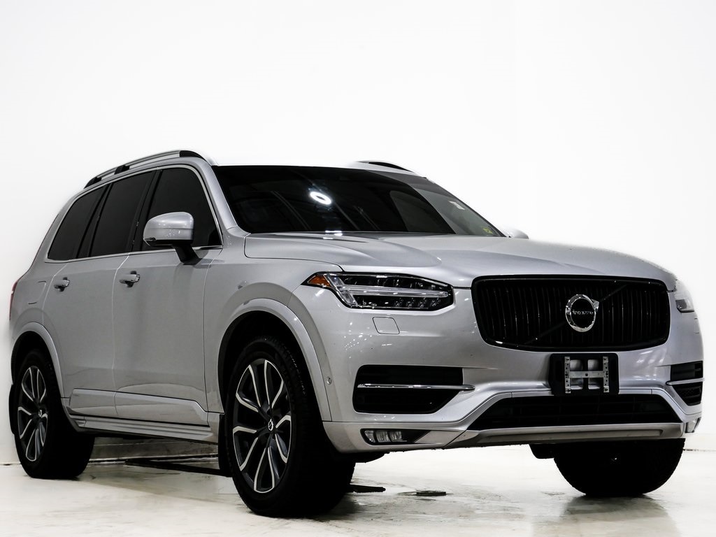 Used 2016 Volvo XC90 T6 Momentum SUV