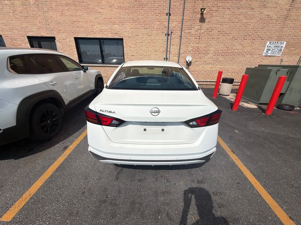 Used 2024 Nissan Altima 2.5 S Sedan