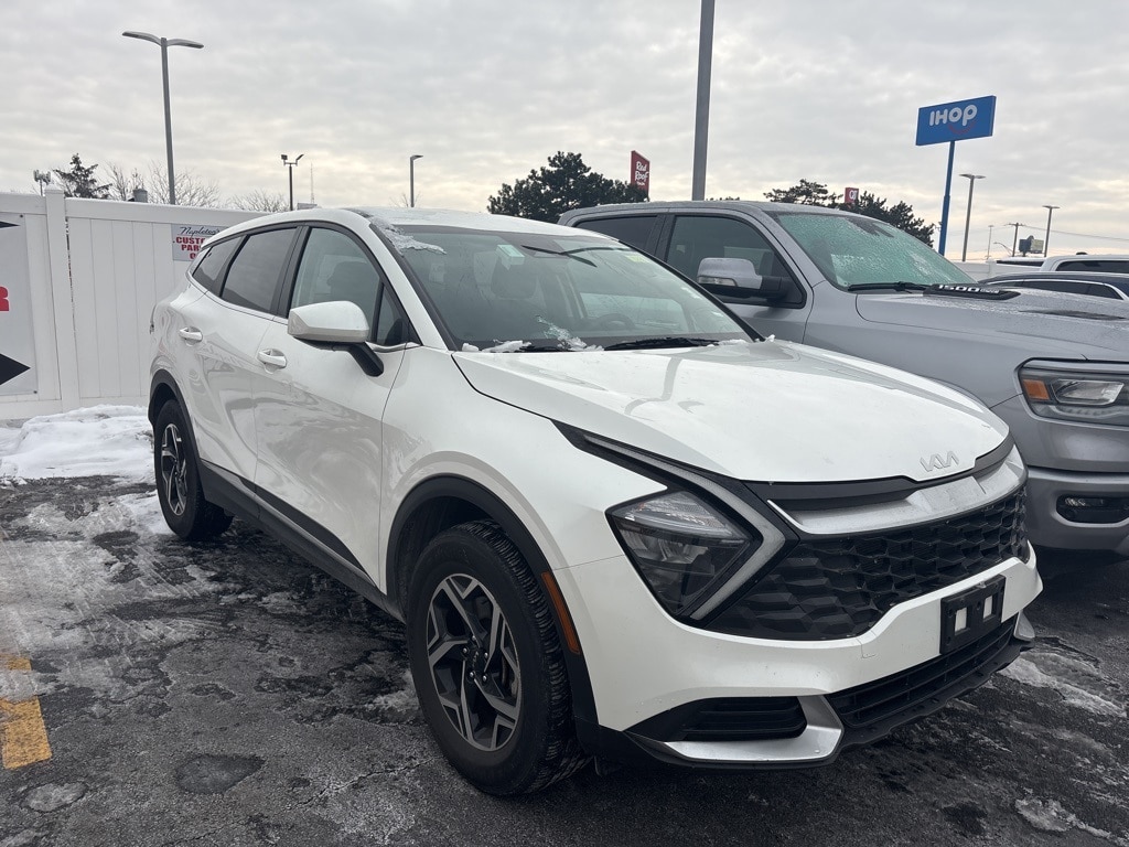 Used 2023 Kia Sportage LX SUV