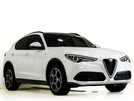 2023 Alfa Romeo Stelvio Ti SUV