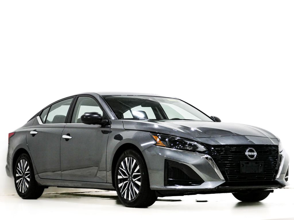 2025 Nissan Altima