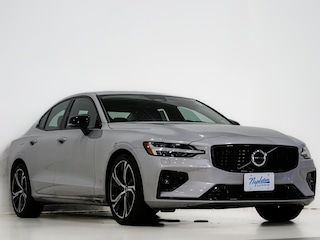 2024 Volvo S60 B5 Plus Dark Theme Sedan
