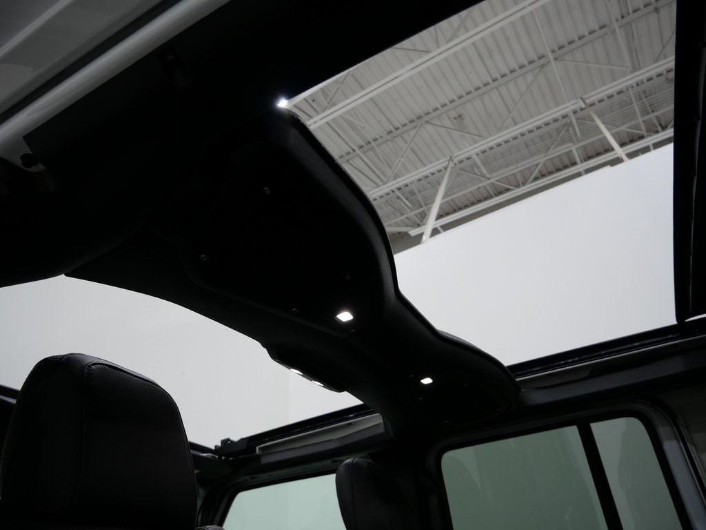 New 2026 Jeep Wrangler 4-DOOR SAHARA Sport Utility