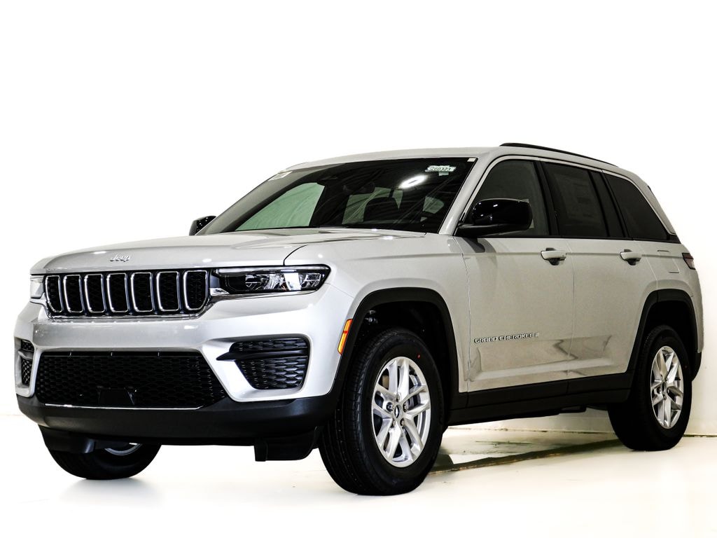 New 2026 Jeep Grand Cherokee LAREDO X 4X4 Sport Utility