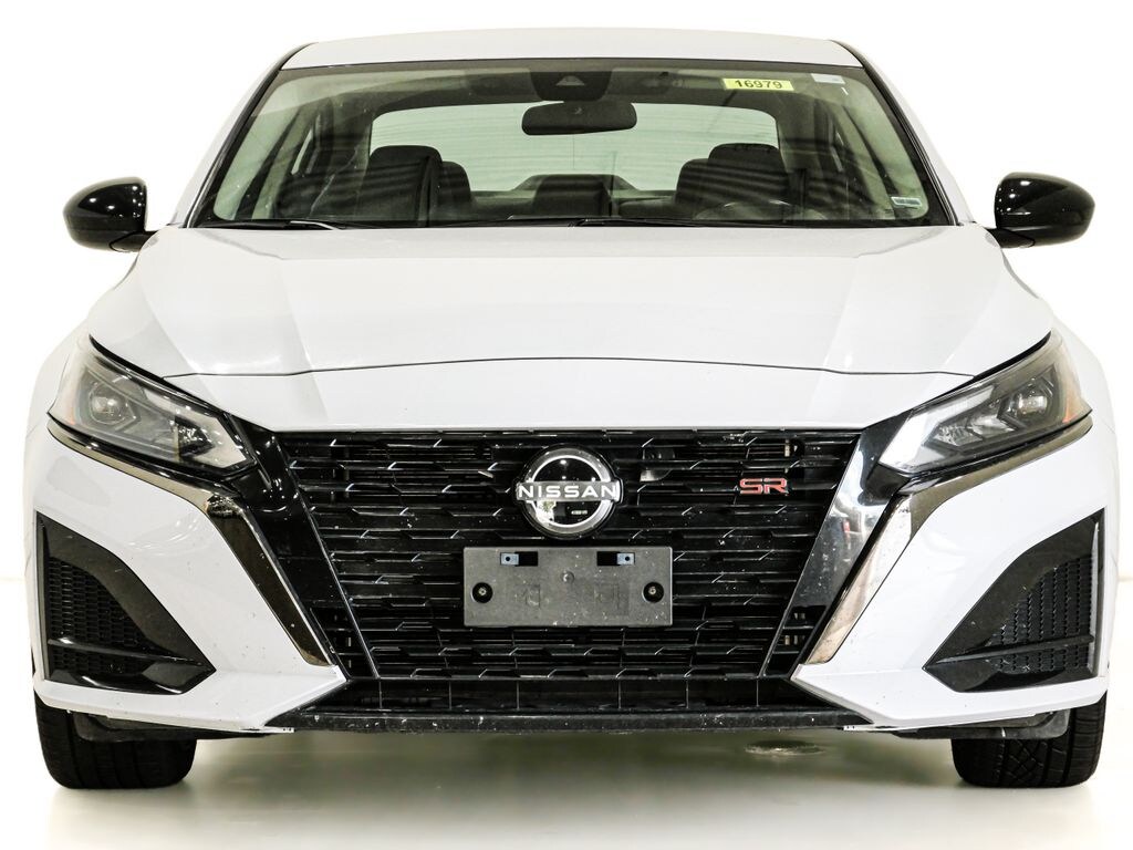 Used 2024 Nissan Altima 2.5 SR Sedan