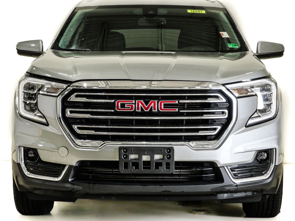 Used 2024 GMC Terrain SLT SUV