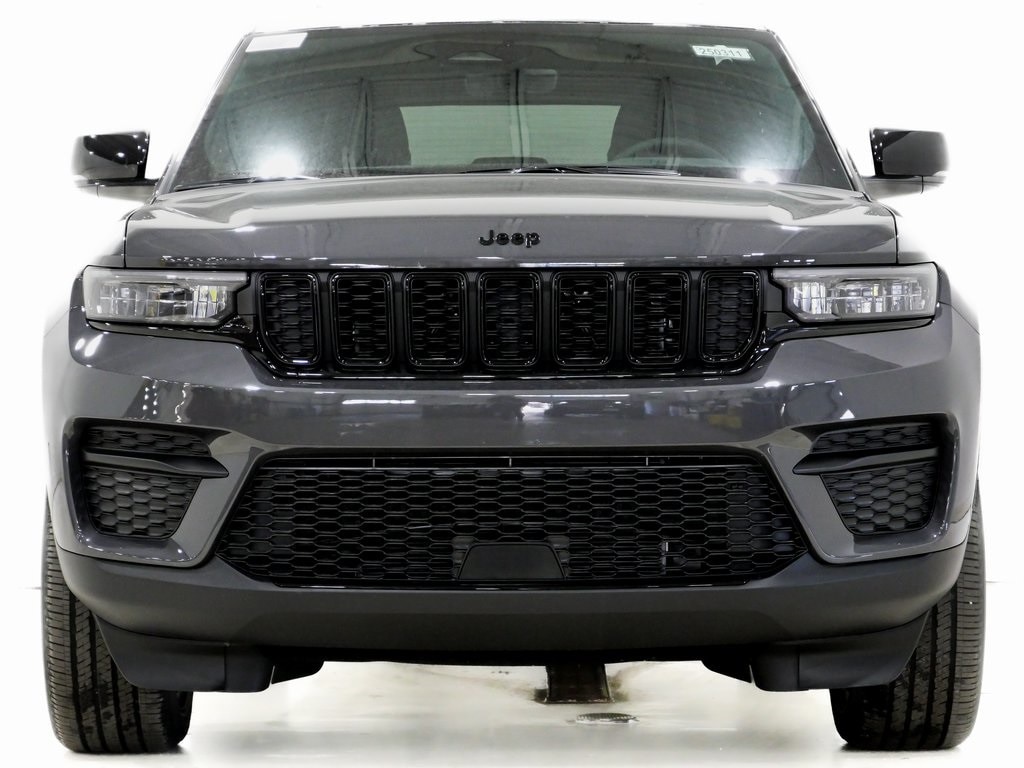 New 2025 Jeep Grand Cherokee ALTITUDE X 4X4 Sport Utility