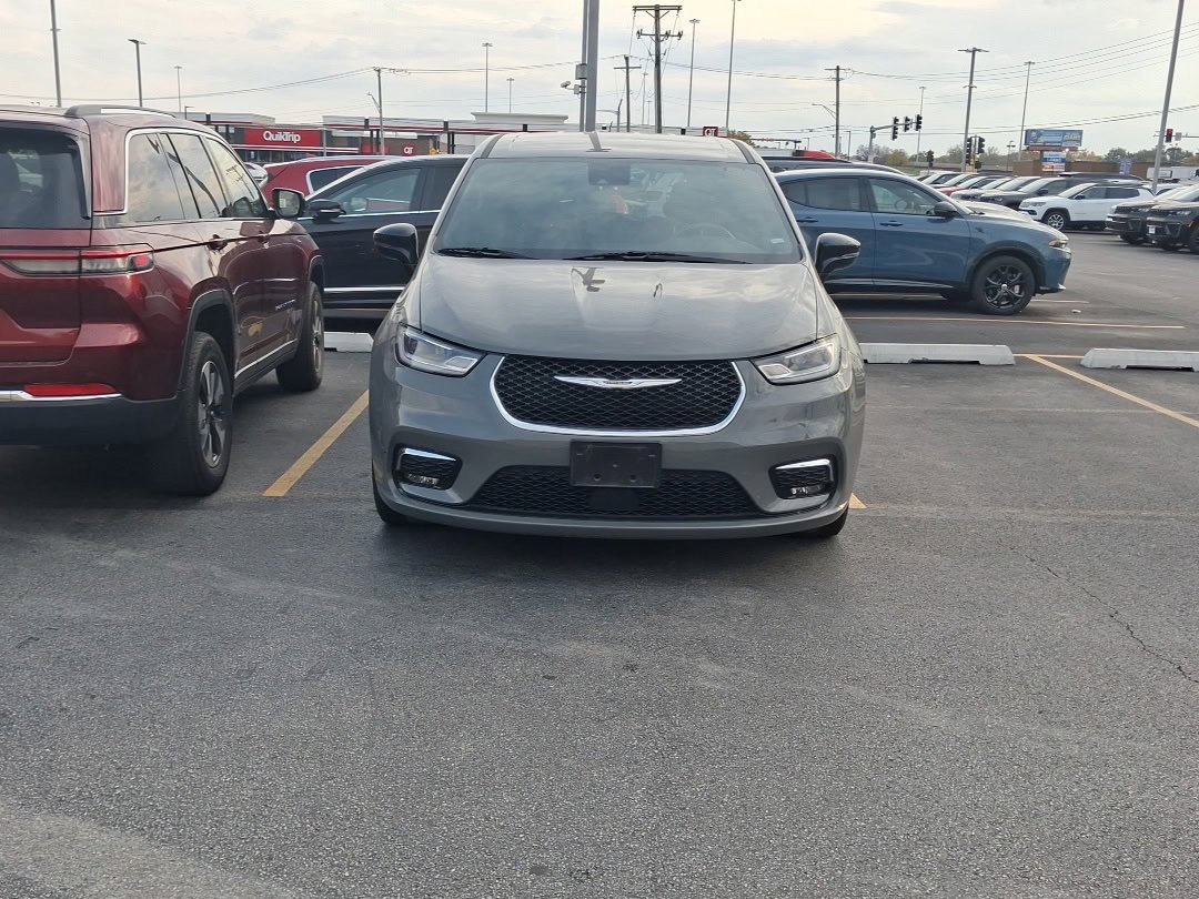2025 Chrysler Pacifica
