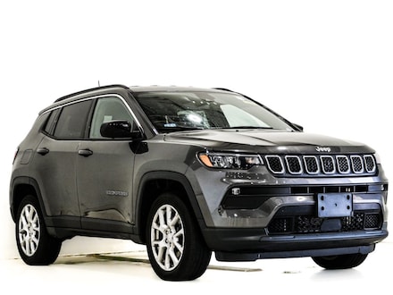 2023 Jeep Compass Latitude Lux SUV