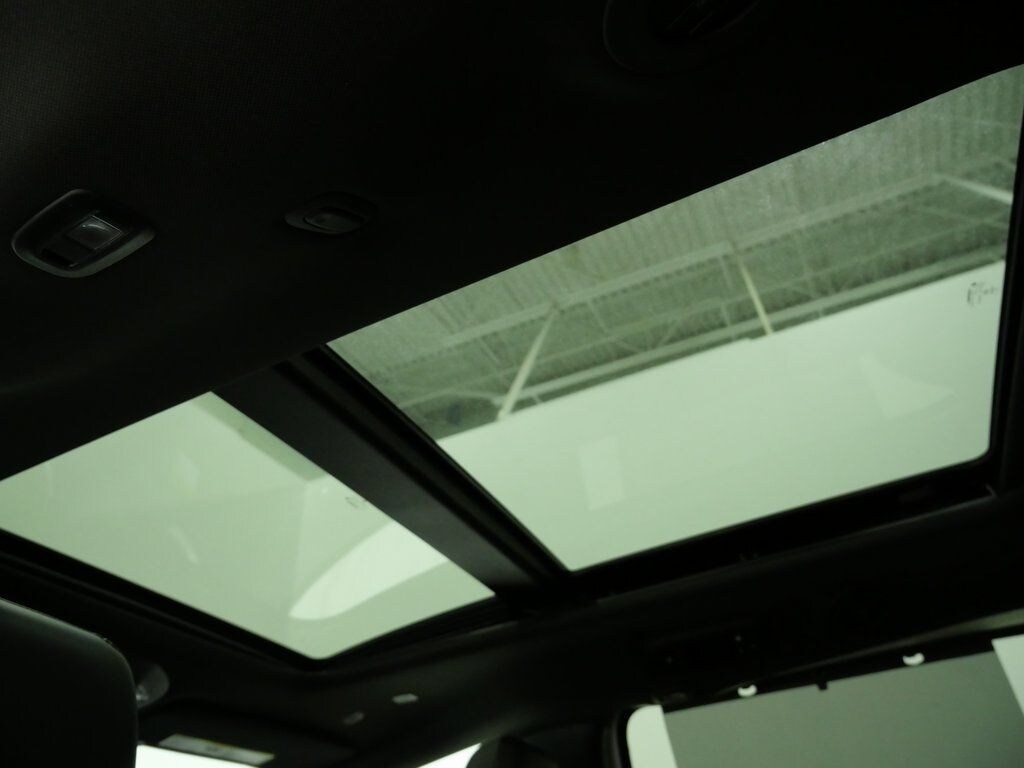 New 2026 Chrysler Pacifica SELECT AWD Passenger Van