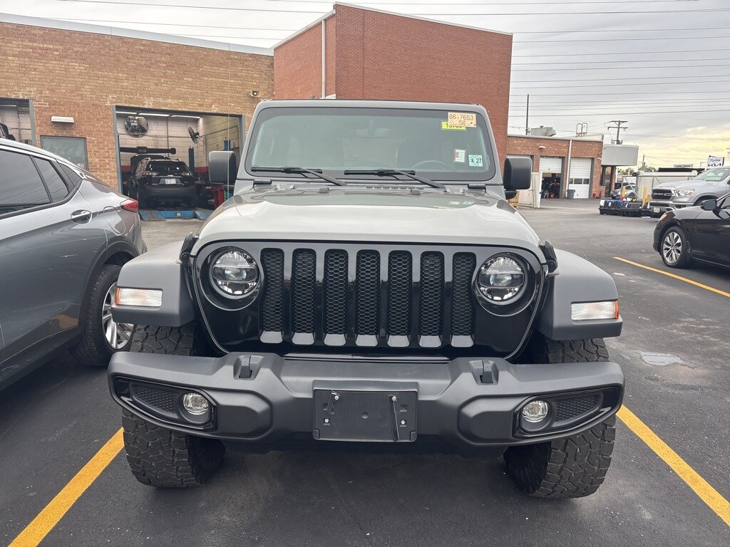 2022 Jeep Wrangler Unlimited Willys photo 2