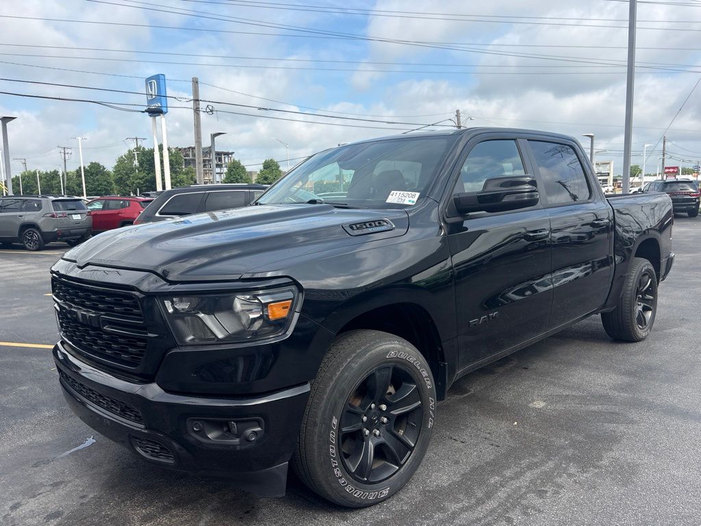 2023 RAM 1500 Big Horn/Lone Star 4x4 Crew Cab 5'7's photo