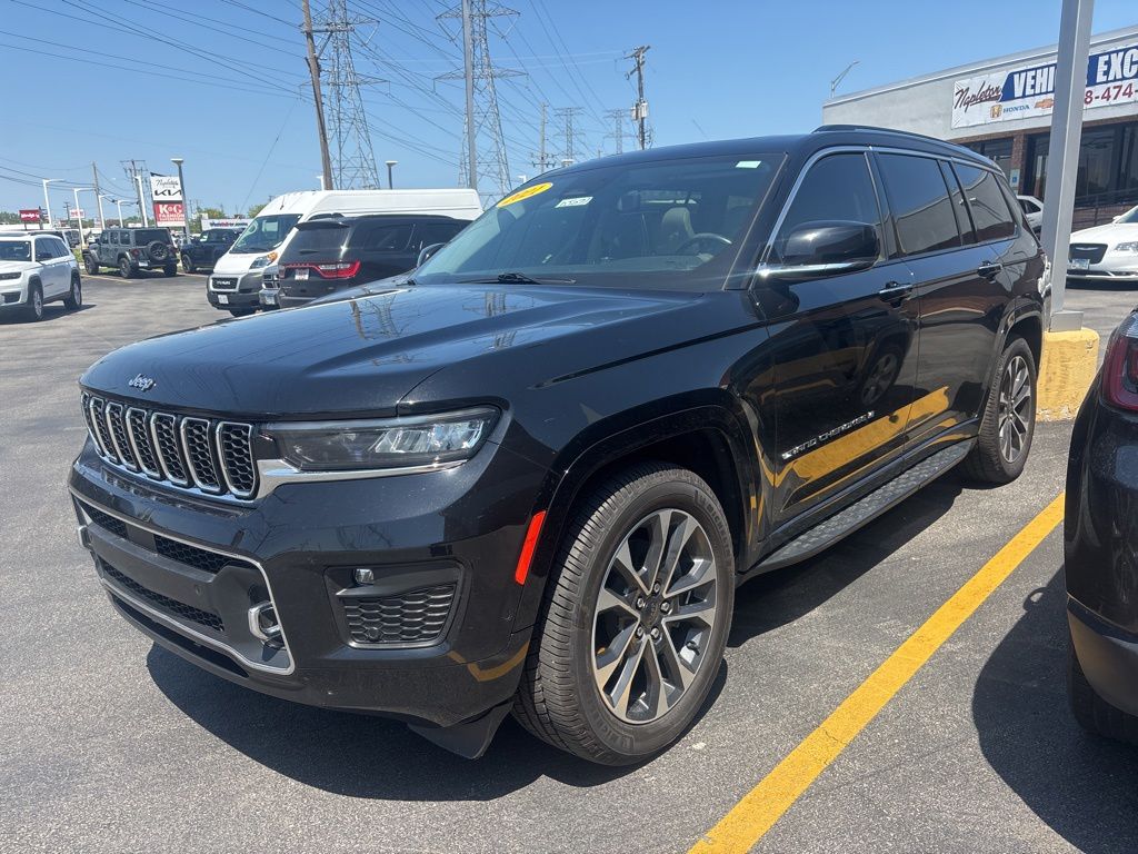 2021 Jeep Grand Cherokee L Overland's photo