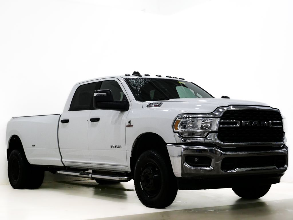2024 RAM 3500 Big Horn 4X4 Crew Cab LWB's photo