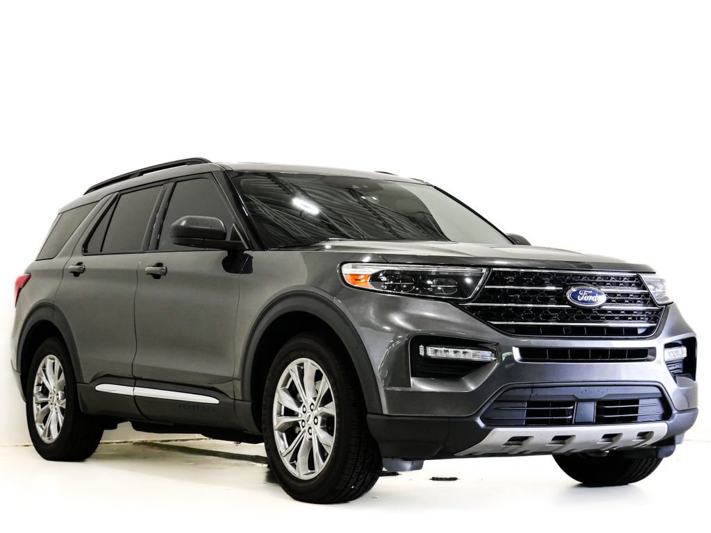 2020 Ford Explorer XLT 4WD's photo