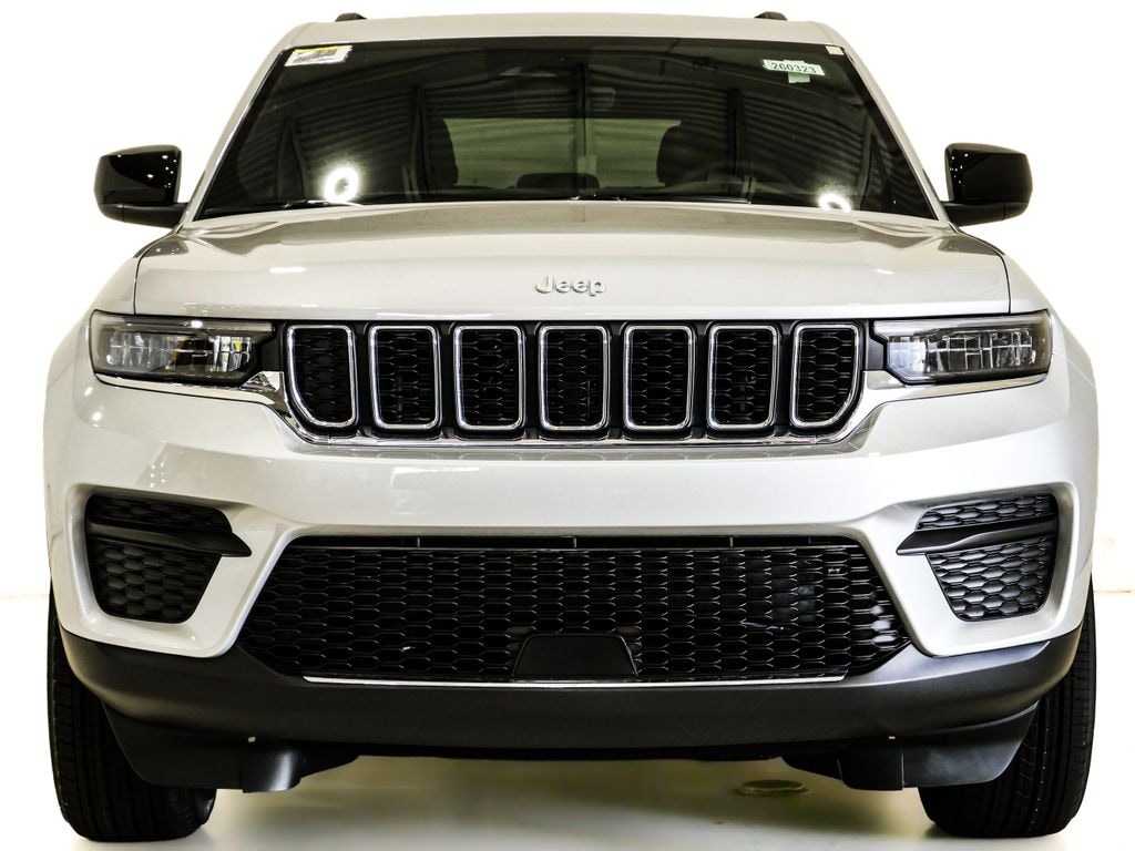 New 2026 Jeep Grand Cherokee LAREDO X 4X4 Sport Utility