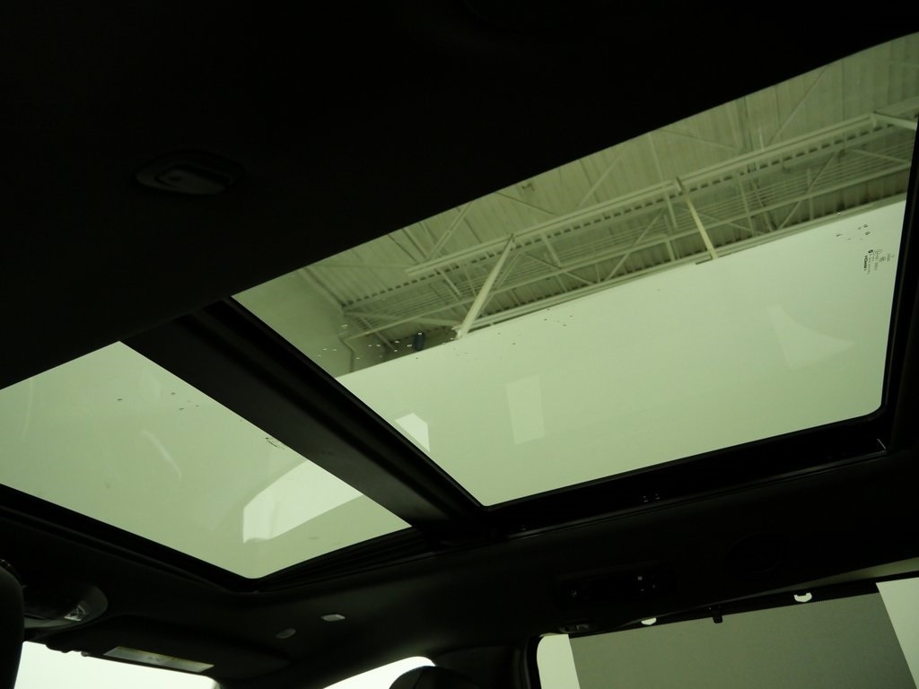 New 2026 Chrysler Pacifica SELECT Passenger Van