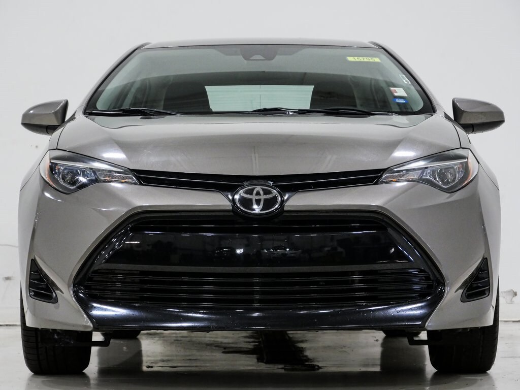 2019 Toyota Corolla LE photo 2