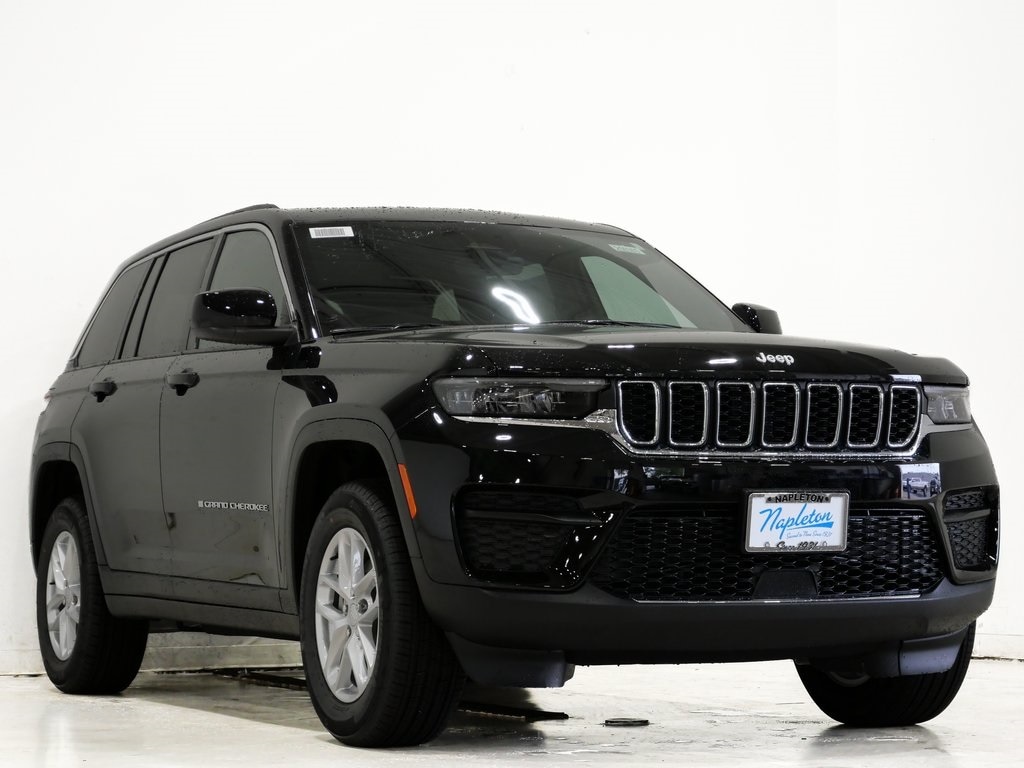 New 2025 Jeep Grand Cherokee LAREDO X 4X4 Sport Utility